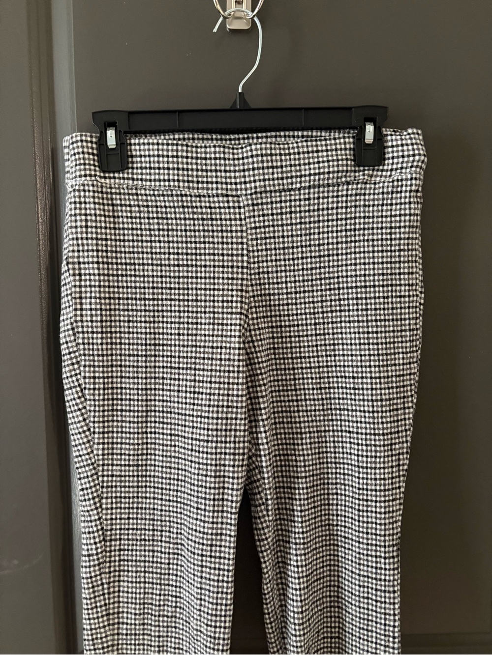 Free People Black & White Houndstooth Cropped Pants - Picture 6 of 7